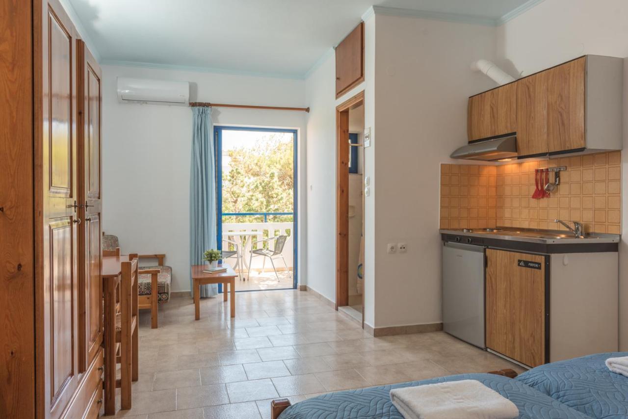 Anthea Apartments Палеохора Экстерьер фото